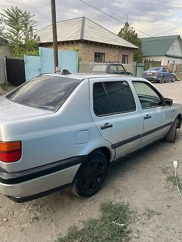 124 2 2: Volkswagen Vento: 1992 г., 1.8 л, Механика, Бензин, Седан — 2