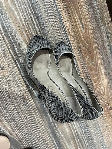 Отдам даром 35-36 р