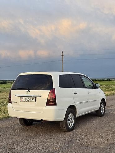 e39 540: Toyota Innova: 2007 г., 2.7 л, Автомат, Бензин, Минивэн — 6