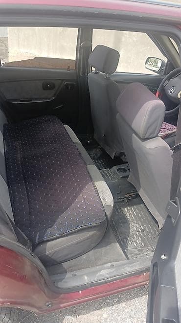 Daewoo Nexia: 2011 г., Седан — 1