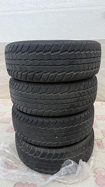 100 с4: Комплект из 4 зимних шин без шипов. - Размер: 275/60 R20 (маркировка — 1