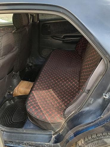 кирг шёлк: Mazda 626: 1998 г., 1.8 л, Кол менен иштөөчү, Бензин, Седан — 6