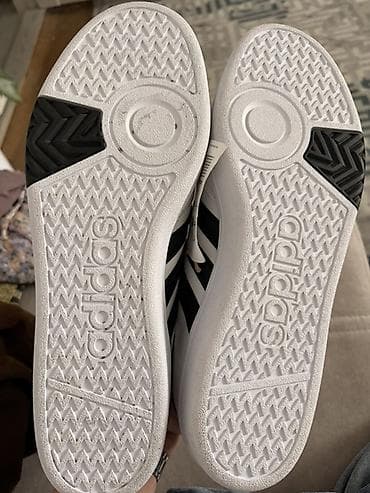 nike jordan 4: Adidas Hoops 4.0 — классические кеды в баскетбольном стиле. - Модель — 3