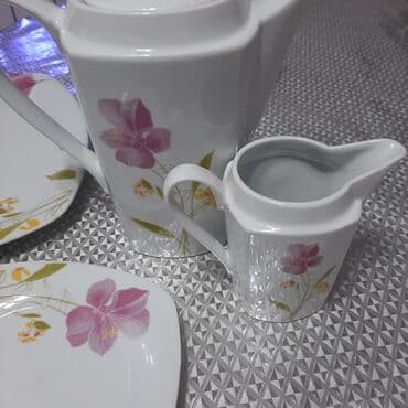 Продаю сервис ра 8 персон. 3 вида тарелок. 8 кружек. Глубокая большая at lalafo.kg Продаю сервис ра 8 персон. 3 вида тарелок. 8 кружек. Глубокая большая