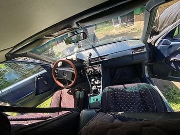 шины с шипами: Mercedes-Benz W124: 1989 г., 2.3 л, Седан — 7
