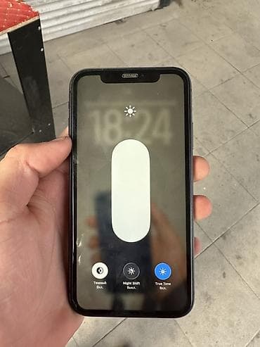 iphone 12 в бишкеке: IPhone 11, Б/у, 128 ГБ, Черный — 1