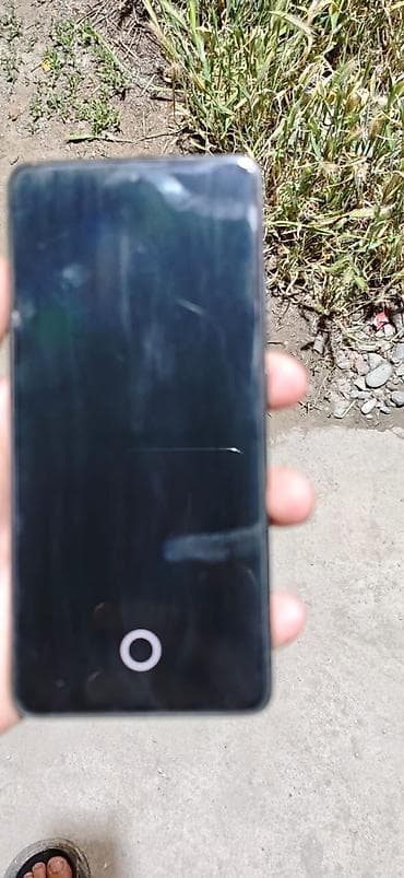 apple 4: Poco X7 Pro — 2