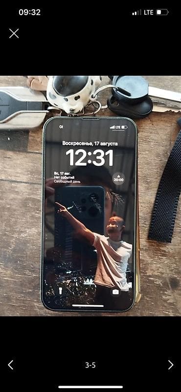 iphon 14: IPhone 13, Б/у, 256 ГБ, Alpine Green, Зарядное устройство, Защитное стекло, Кабель, 95 % — 5