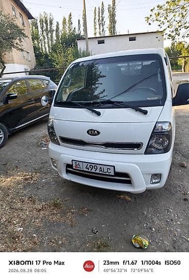 daewoo musso: Kia Bongo (кабина-дубль) — интерьер и оснащение - Рулевое колесо с — 8