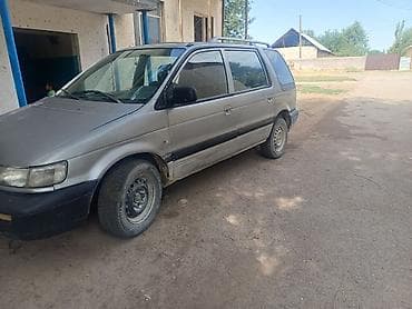 Транспорт: Mitsubishi Space Wagon: 1992 г., 1.8 л, Механика, Бензин, Минивэн — 2