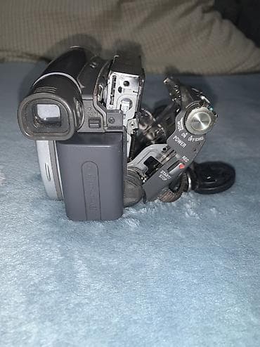 камеры со звуком: Видеокамера Sony DCR-HC23E Handycam с оптикой Carl Zeiss Vario-Tessar — 7