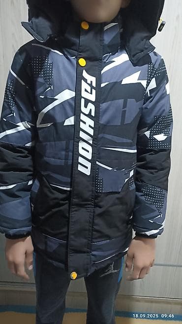 Сырткы кийимдер: Продаю детскую зимнюю куртку с капюшоном на возраст 8-11 лет на — 6