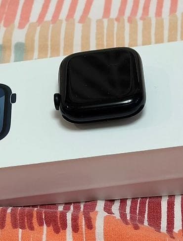 Техника и электроника: Apple Watch (серия SE/Series c прямоугольным дисплеем 45 мм, корпус — 4