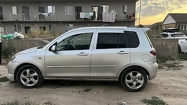 Mazda Demio: 2003 г., 1.5 л, Автомат, Бензин, Хэтчбэк — 4