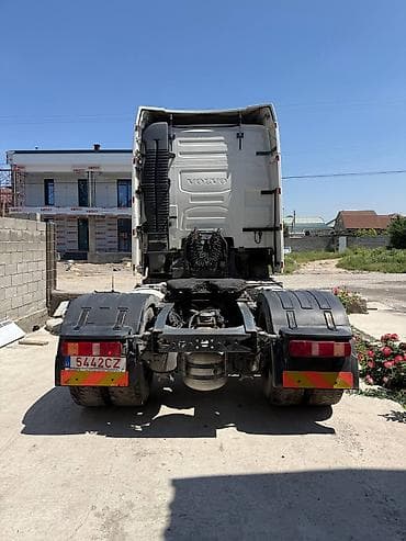 Volvo: Тягач, Volvo, 2015 г., Без прицепа — 3