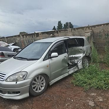 Транспорт: Toyota Ipsum: 2002 г., Минивэн — 3