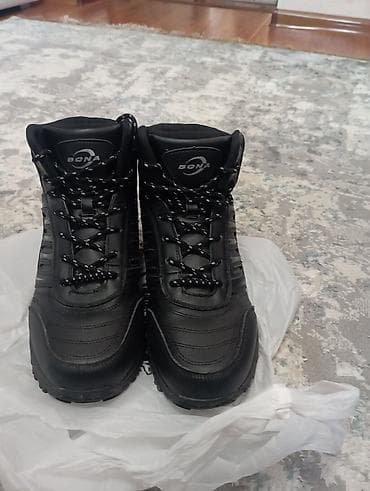 маасы галош: Мужские кроссовки, 46, Bona, Б/у, цвет - Черный, Самовывоз — 2