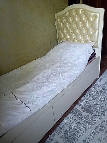 banda panda: Односпальная кровать с мягким высоким изголовьем и выдвижными ящиками — 1