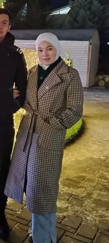 плащи от дождя: Пальто хорошего качества
Размер 44
500 сом — 1