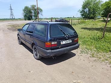 полировщик авто: Volkswagen Passat Variant: 1991 г., Универсал — 5