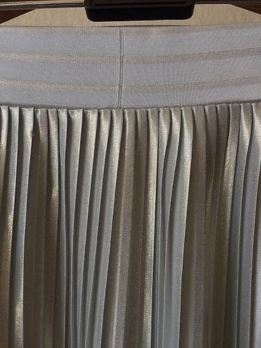 юбка mango: Плиссированная юбка с эффектом металлик Бренд: Mango Размер: M/L Цвет — 5