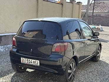 Toyota Yaris: 1999 г., 1 л, Механика, Бензин — 4