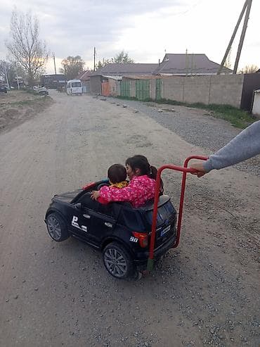 Детский электрокар at lalafo.kg Детский электрокар