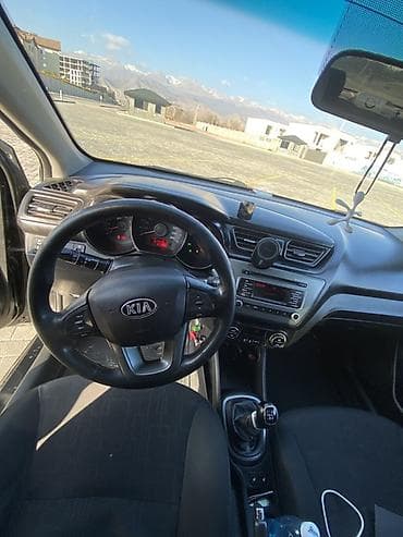 мото номер: Kia Rio: 2013 г., Механика, Седан — 7