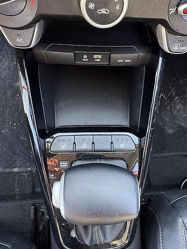 кия стонинг: Kia Stonic: 2019 г., 1.4 л, Автомат, Бензин, Кроссовер — 10