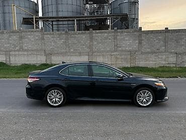 Унаа сатуу: Toyota Camry: 2020 г. — 4