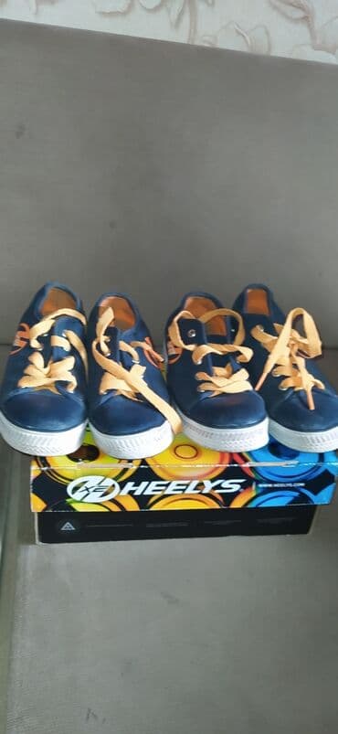 флипчарты 21 6 х 29 7 см с дополнительными планками: Роликовые кроссовки Heelys в хорошем состоянии.Размер 31 и 32.За две — 1