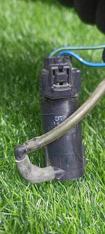 step: Оригинальные моторчик стеклоочистителя на Тойота Камри 35 40 50 55 — 3