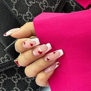 ногти модель: Ногтевой сервис: французский маникюр с дизайном «сердечки» На выезд и — 1