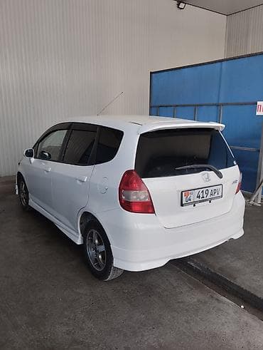 Продажа авто: Honda Fit: 2003 г., 1.3 л, Вариатор, Бензин, Хэтчбэк — 3