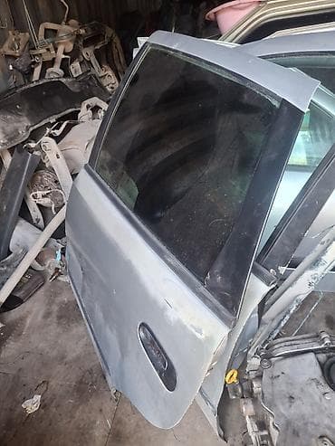 фары на: Крыло Переднее правое Nissan, 2000 г., Б/у, Оригинал — 4