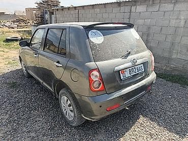Унаа: LIFAN Smily (320): 2013 г., 1.1 л, Кол менен иштөөчү, Бензин, Хетчбек — 3