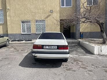 ann chery: Volkswagen Vento: 1993 г., Механика, Седан — 4