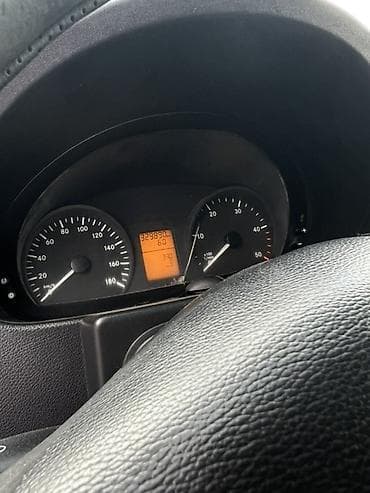 семейный авто: Mercedes-Benz Спринтер: 2009 г., 2.2 л, Механика, Дизель, Бус — 5