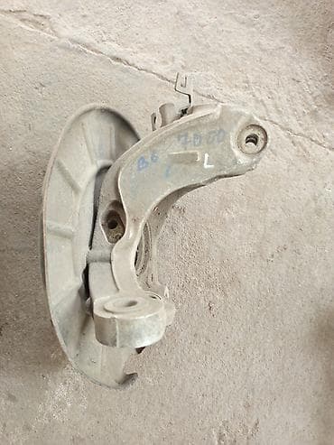 шпильки для колес: В6, правая, левая — 5