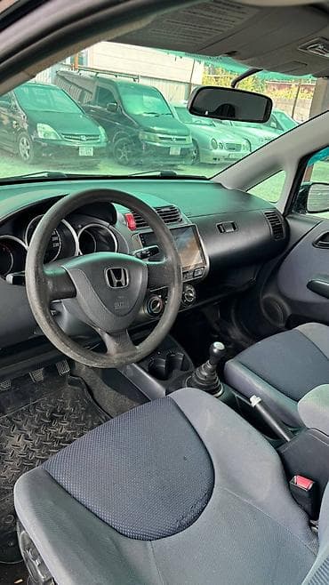 продаю спринтер каратыш: Honda Jazz: 2002 г., 1.3 л, Механика, Бензин, Хэтчбэк — 8