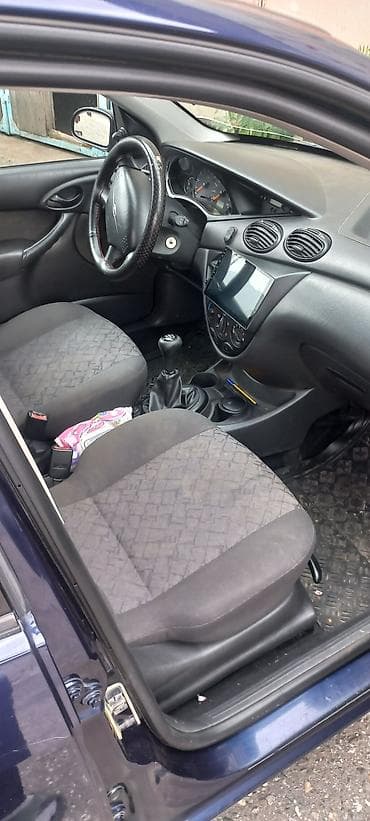 лодка гребная: Ford Focus: 2002 г., 1.6 л, Механика, Бензин, Универсал — 4