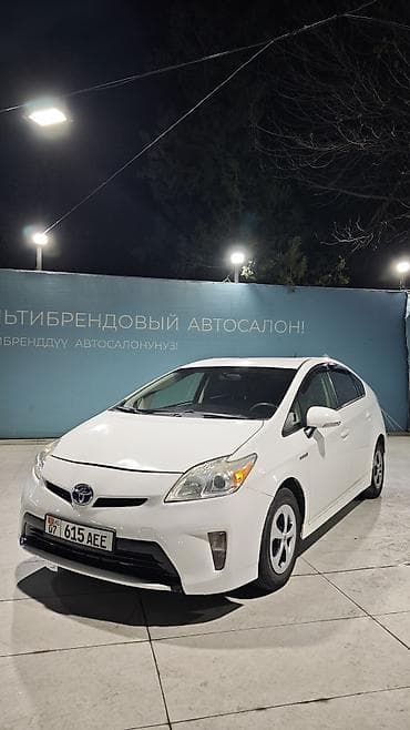 step 2: Toyota Prius: 2013 г., Вариатор, Гибрид, Лифтбек — 3