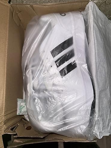 nike react: Мужские кроссовки, 42, Adidas, Новый, цвет - Белый, Самовывоз, Бесплатная доставка, Платная доставка — 2