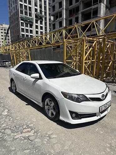 Toyota Camry: 2014 г., 2.5 л, Автомат, Бензин, Седан at lalafo.kg Toyota Camry: 2014 г., 2.5 л, Автомат, Бензин, Седан
