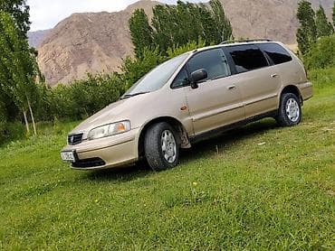 Honda Shuttle: 1999 г., 2.2 л, Автомат, Бензин, Минивэн — 2