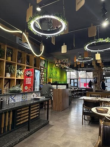 Требуются официанты с опытом работы в кафе Вкус Востока Киевская 130