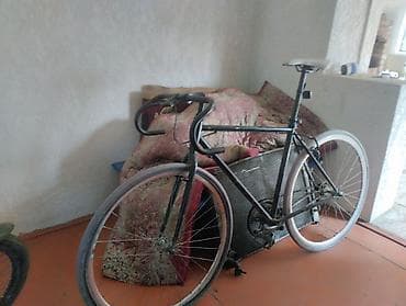 bid e2: Городской/трековый велосипед с классической стальной рамой — 1