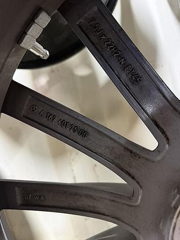 s4 2 2: Колеса в сборе 275 / 35 / R 22, Лето, Б/у, Комплект, Легковые, Литые, отверстий - 5 — 5