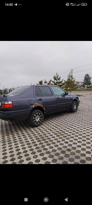 беларус трактор 82 1: Volkswagen Vento: 1994 г., 1.8 л, Механика, Бензин, Седан — 4