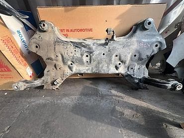 Передний подрамник Kia